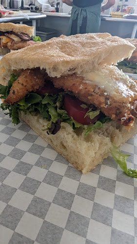 The Little Eggplant - Hospitality and gastronomy