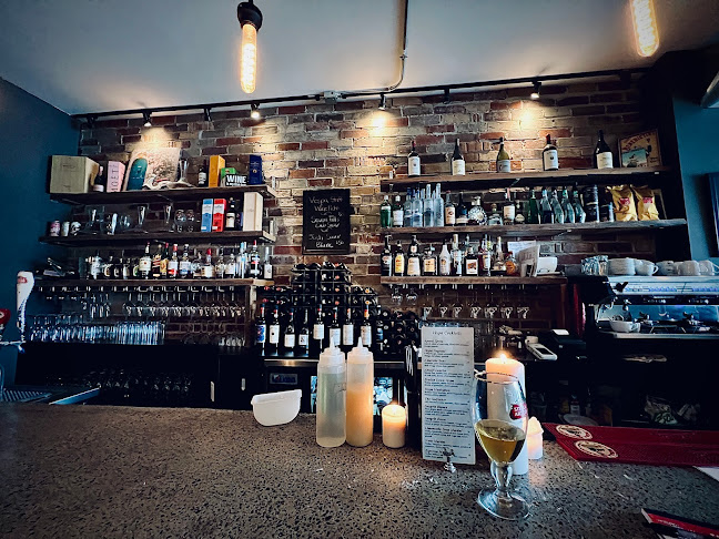 Comentarii opinii despre Vespa Wine Bar