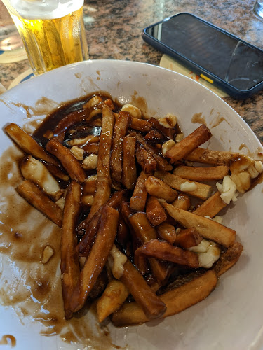 Opinii despre Tiff's Restaurant & Sports Bar în Barrie - Hospitality and gastronomy