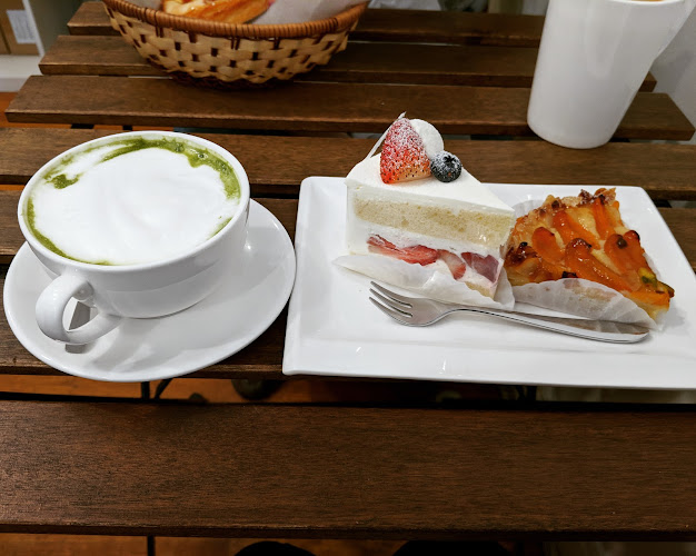 mon K patisserie - Hospitality and gastronomy