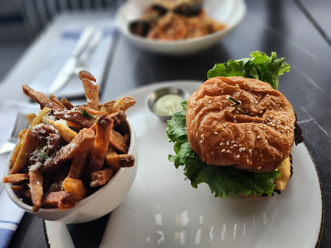 Smash Kitchen and Bar