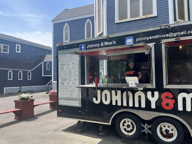 Johnny & Mae's Food Truck - Hospitality and gastronomy