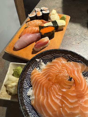 Opinii despre Sushi Bar Zipang în Calgary - Hospitality and gastronomy