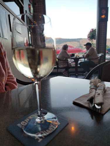 2850 Woodsdale Rd, Lake Country, BC V4V 1Y1