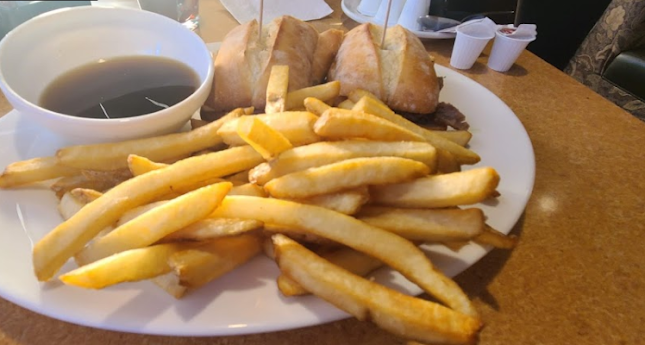 Opinii despre Humpty's Big Plate Diner - Lethbridge în Lethbridge - Hospitality and gastronomy