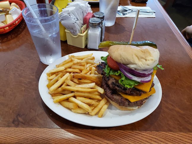 Comentarii opinii despre Fireside Deli & Family Restaurant