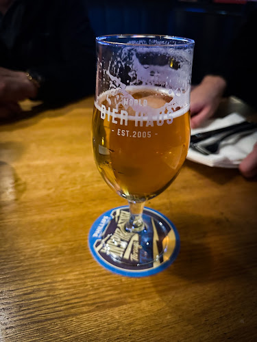 722 85 St SW #601, Calgary, AB T3H 6B6