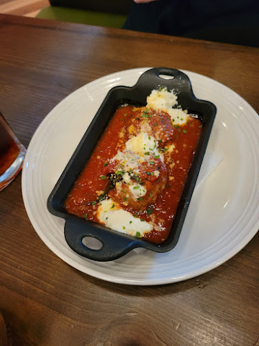 1000 Main St, Moncton, NB E1C 1G9