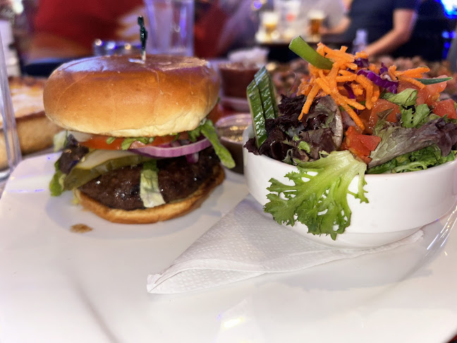 Side Street Pub & Grill - Calgary