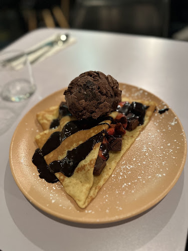 Demetres Richmond Hill - Hospitality and gastronomy