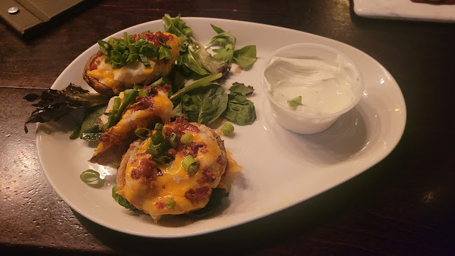 6400 Lundy`s Lane, Niagara Falls, ON L2G 1T6