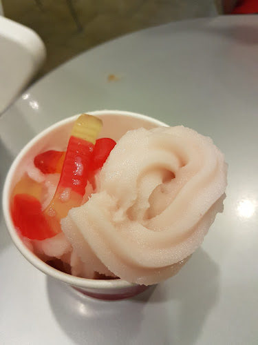 Menchie's Frozen Yogurt Airdrie - Airdrie