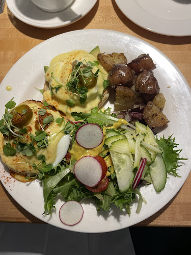 142 Great George St, Charlottetown, PE C1A 4K6