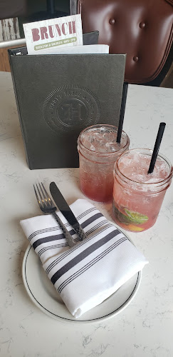 14229 23 Ave NW, Edmonton, AB T6R 3E7