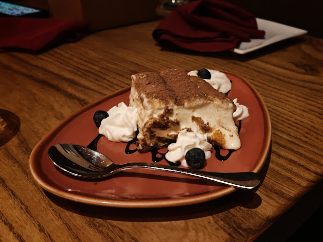 Opinii despre La Cucina Pizzeria Kitchener în Kitchener - Hospitality and gastronomy