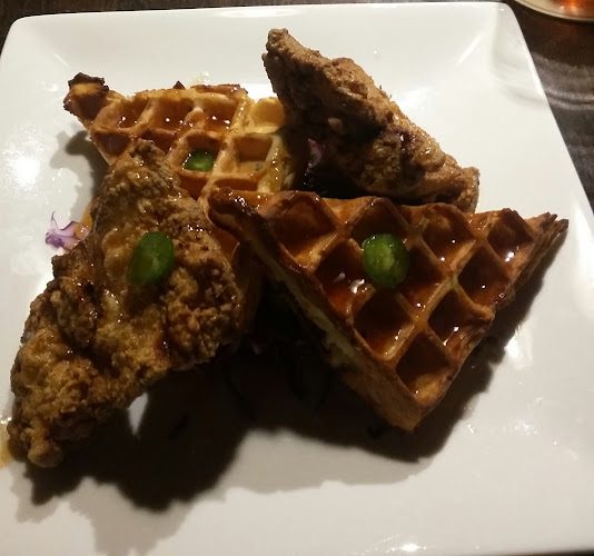 Bowman's Bar & Grill - Hospitality and gastronomy