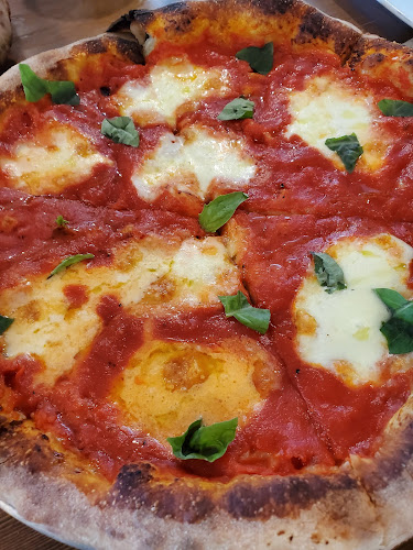 1495 Bellevue Ave, West Vancouver, BC V7T 1C3