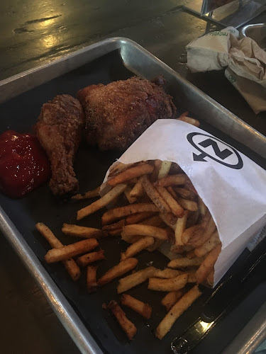 Comentarii opinii despre The Dirty Bird Chicken + Waffles