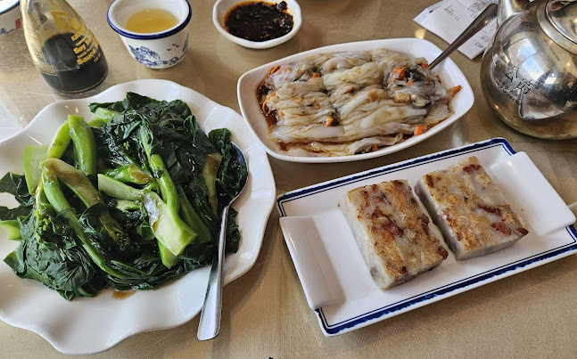 233 Centre St S #201, Calgary, AB T2G 2B6