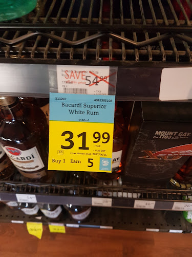 Safeway Liquor Mackenzie Mall - Hospitality and gastronomy