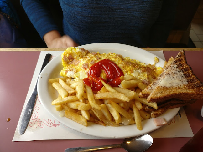 Comentarii opinii despre Tincap Restaurant & Plaza