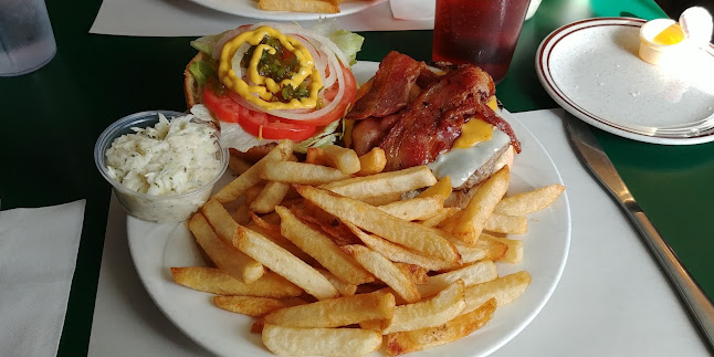 6535 Regional Rd 57, Niagara Falls, ON L2J 1B2