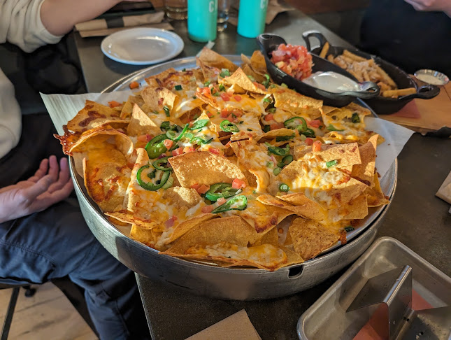 1795 Beach Ave, Vancouver, BC V6G 1Y9