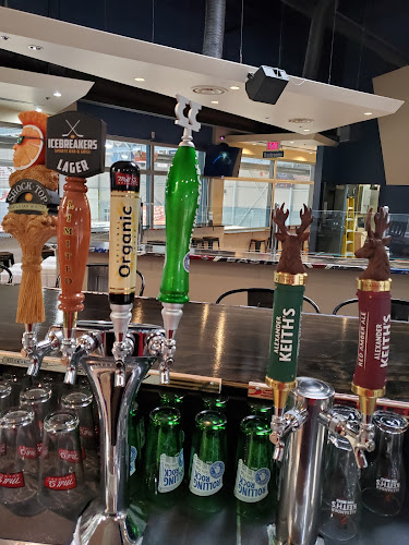Opinii despre Icebreakers Sports Bar & Grill în Sault Ste. Marie - Hospitality and gastronomy