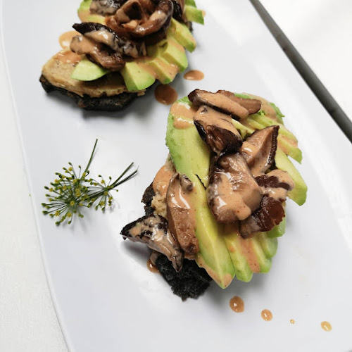 105 Brant Ave, Brantford, ON N3T 3H4