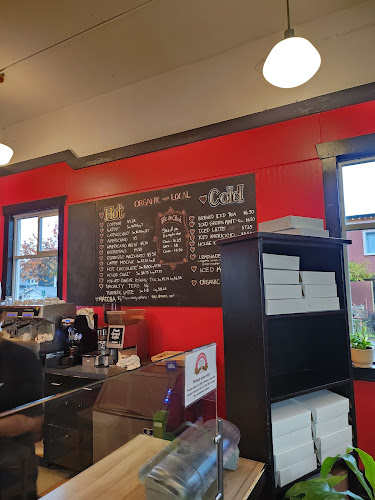 Aphrodite's Organic Pie Shop - Hospitality and gastronomy