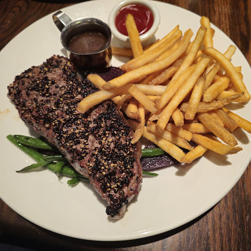 1631 102 St NW, Edmonton, AB T6J 5Z8