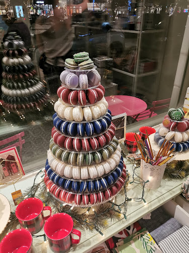 Ollia Macarons & Tea - Calgary