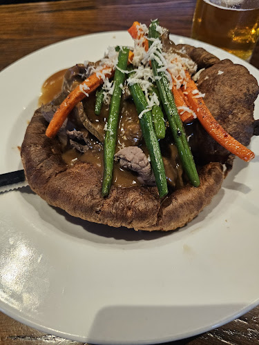 Queens Cross Pub - North Vancouver