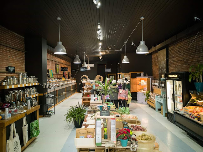 Comentarii opinii despre Refillery District