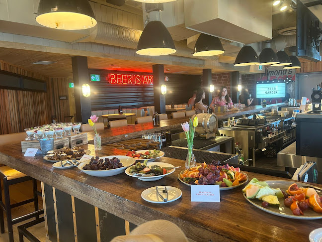 CRAFT Beer Market English Bay - Vancouver