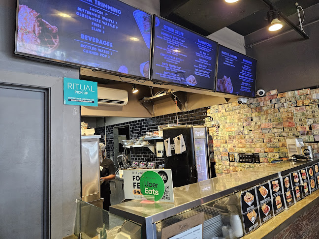 79 Kensington Ave, Toronto, ON M5T 2K2