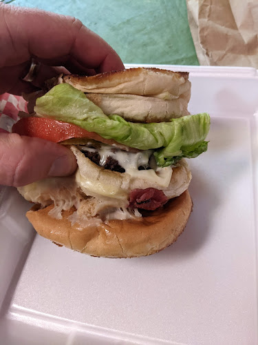 Opinii despre Deluca's Pizza în Sault Ste. Marie - Hospitality and gastronomy