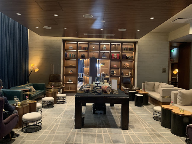 39 Smithe St, Vancouver, BC V6B 0R3