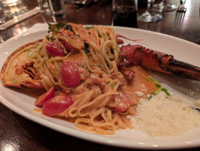 1077 56 St, Delta, BC V4L 2A2