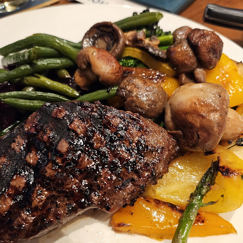 The Keg Steakhouse + Bar - Square One