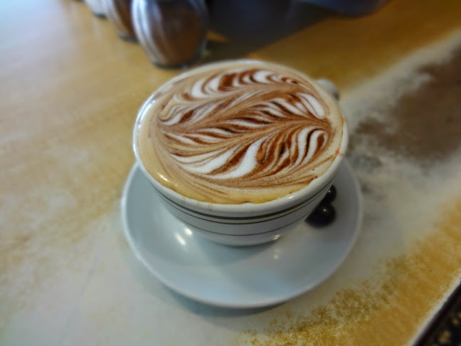 Opinii despre Komox Grind Espresso & Smoothie Bar în Comox - Hospitality and gastronomy