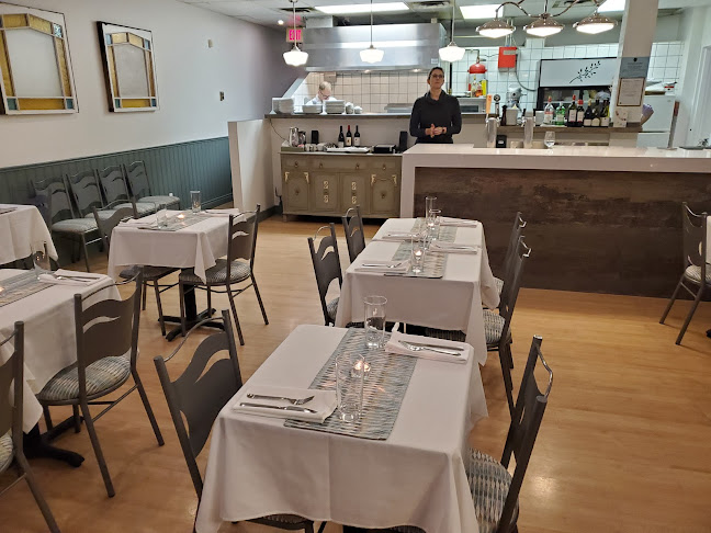 Seasoned Restaurant - Hamilton