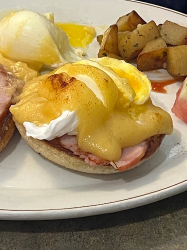 Friends & Neighbours Cafe - Hospitality and gastronomy