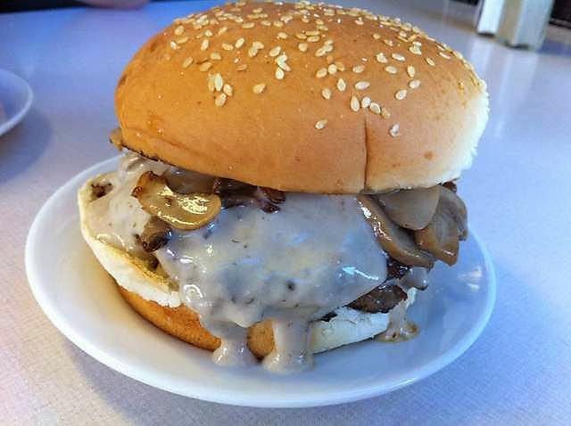 Opinii despre Angel's Drive In în Calgary - Hospitality and gastronomy