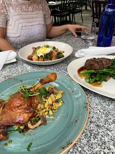 537 Sussex Dr, Ottawa, ON K1N 6Z6