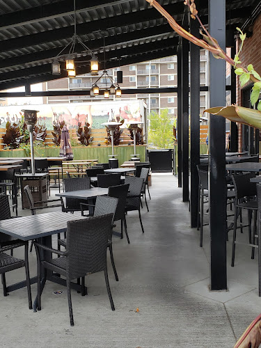 Opinii despre Fionns Grant Park în Winnipeg - Hospitality and gastronomy