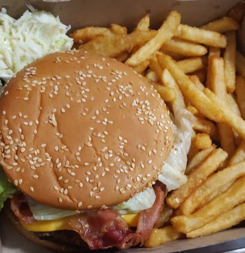 933 Marlborough St, Cornwall, ON K6H 4B7