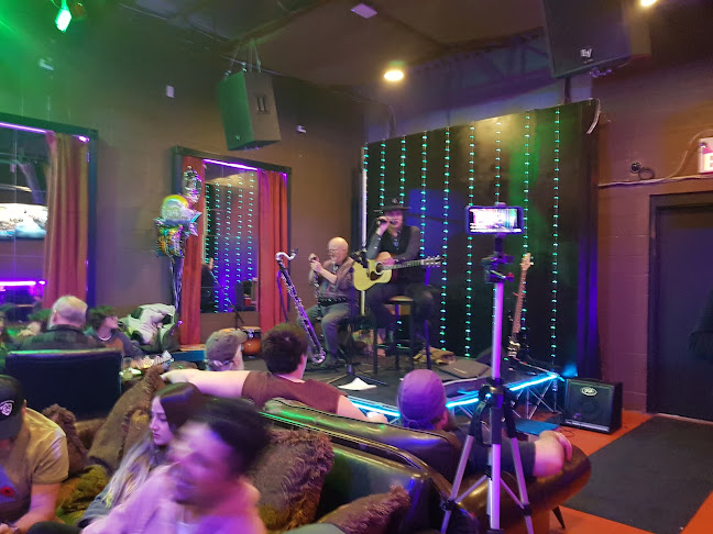 The Garage Restaurant & Bar