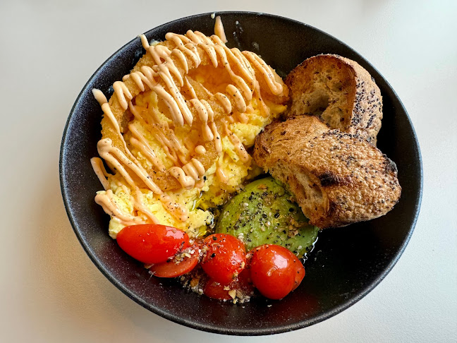 121 Parkdale Ave, Ottawa, ON K1Y 1E6