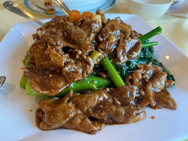 Tremendous Chinese Restaurant - Hospitality and gastronomy